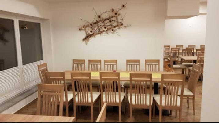 Hotel And Restaurant Ana Hrib-Loski Potok 외부 사진